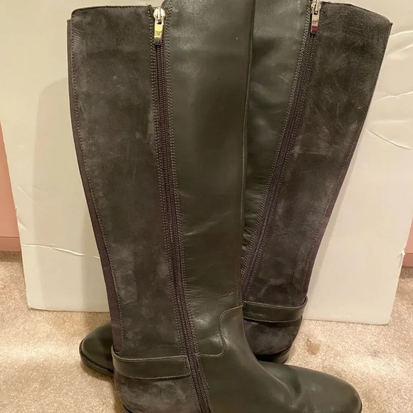 EUC Marc Fisher Grey boots - Picture 4 of 8